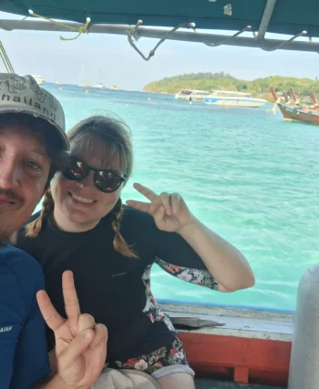 bâteau plongeé en mer