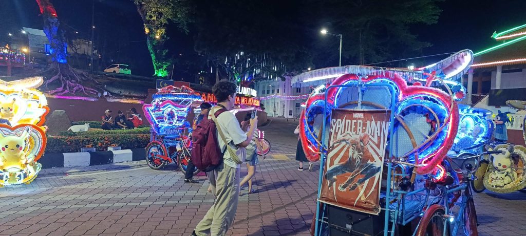vélo décoré de malacca
