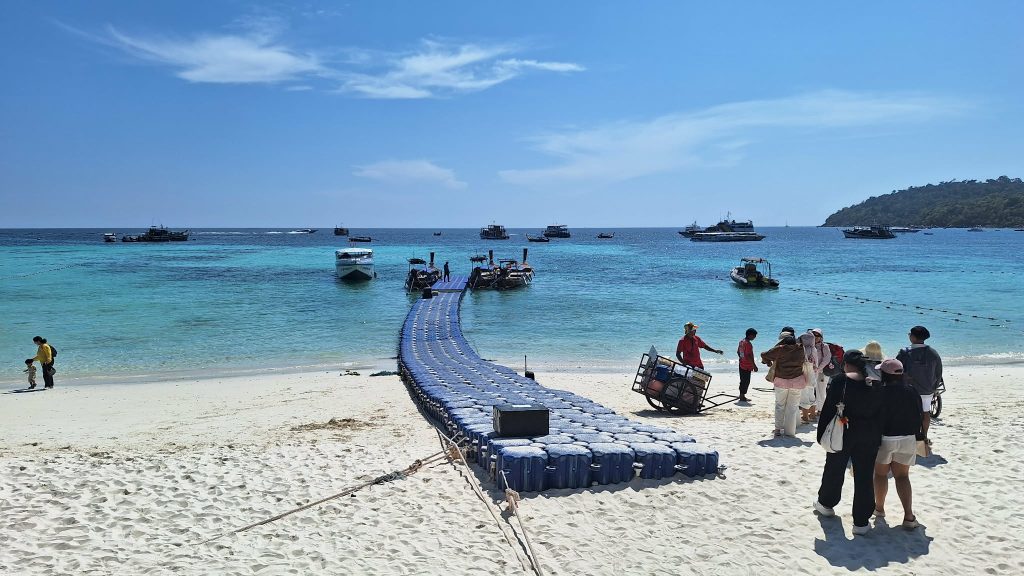 Ponton d'embarquement 