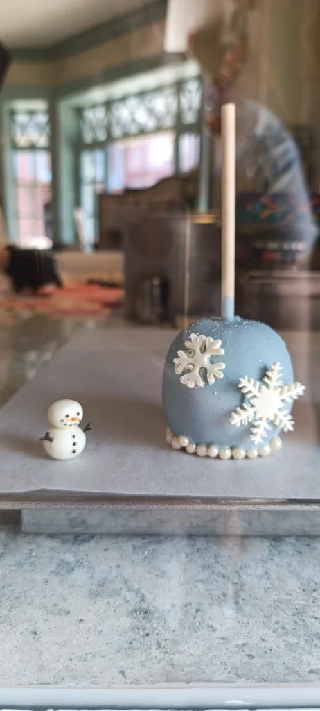 patisserie World of frozen